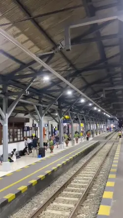 Prank naik kereta