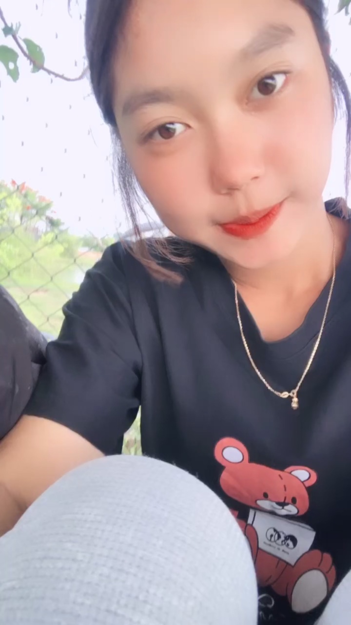 កុំធ្វើដូចអ្នកចាស់ខ្ញុំណា 😊🤍