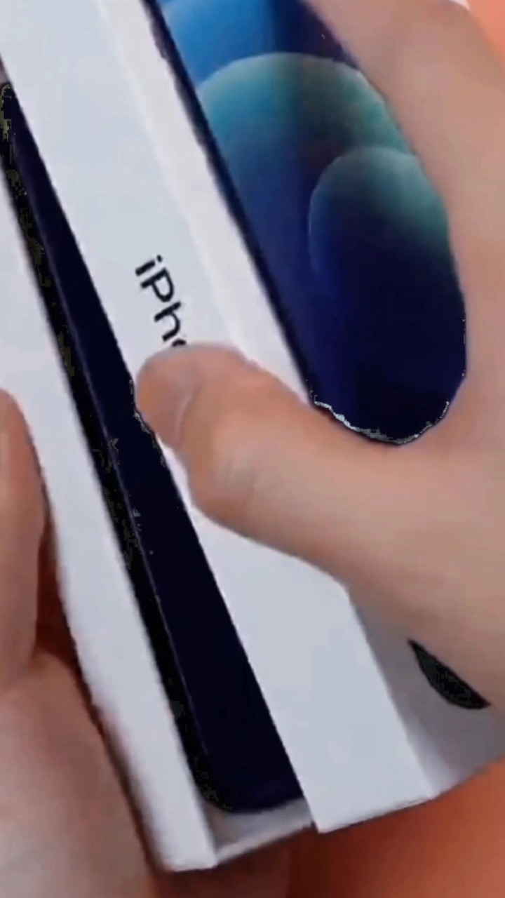 iPhone 14 Prank!