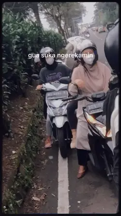 Tren hal random