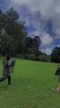2 video 8 foto 
