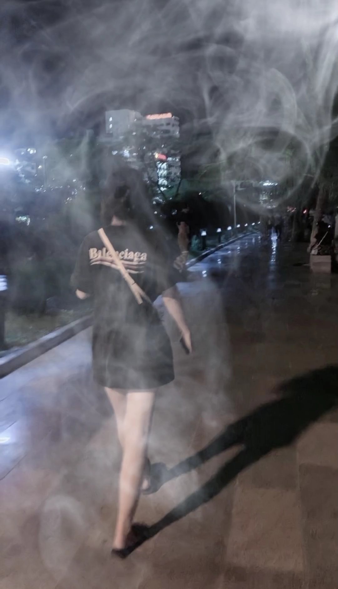 សម្ដីជាអាវុធ មុខជា