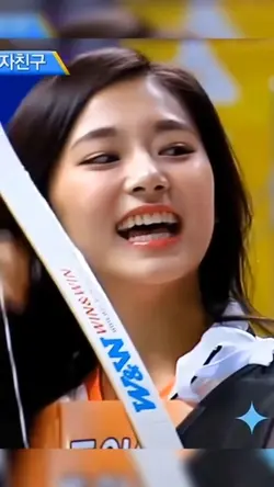 Mẫu hài hước😂