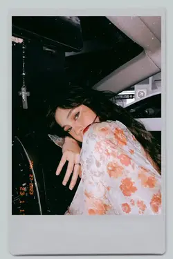 POLAROID