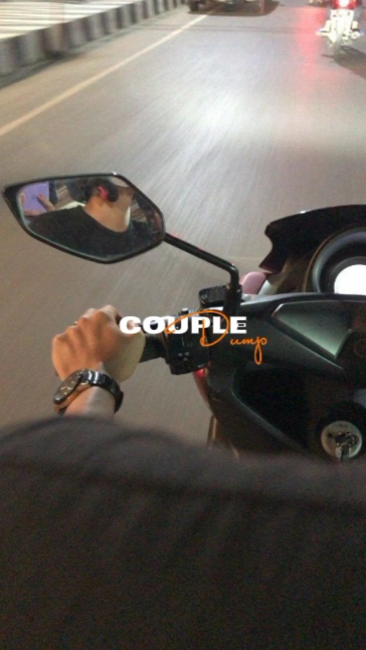 COUPLE DUMP