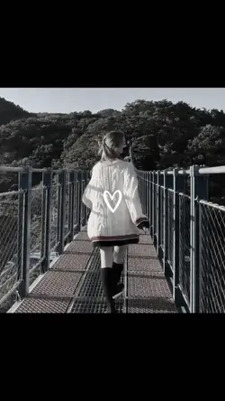 Black n white Vlog 