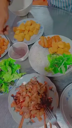 lại là đồ ăn