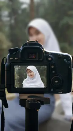 Frame Kamera DSLR