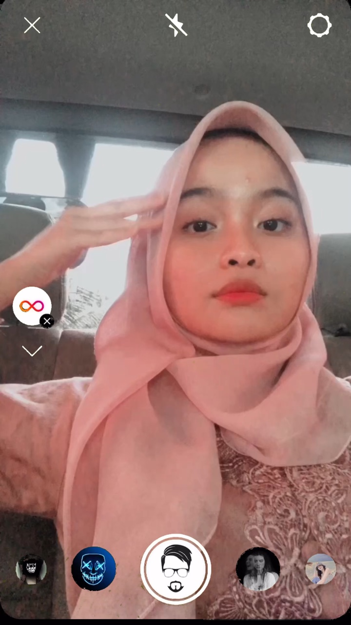 senyumlah melati