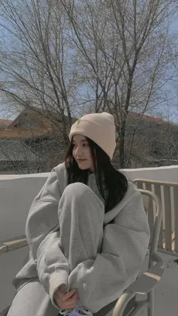 lily-alan walker
