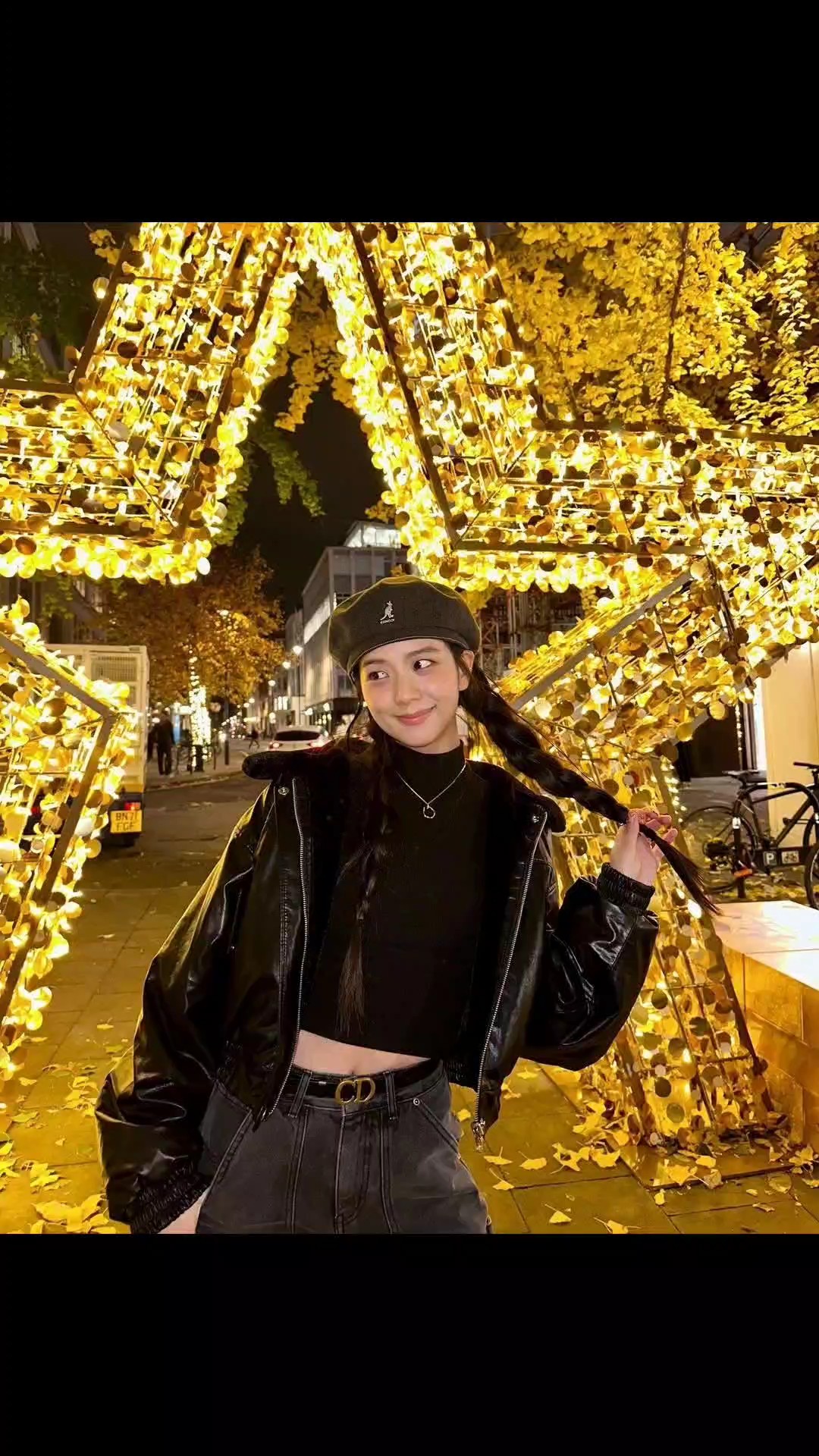 꽃향기만 남기고 갔단다