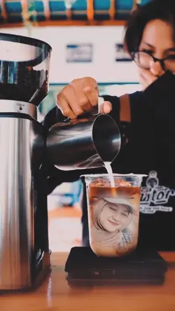 CAFFE VIRAL
