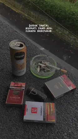 duduk santai
