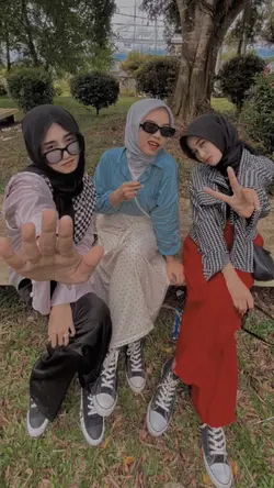 1 VIDEO 4 FOTO