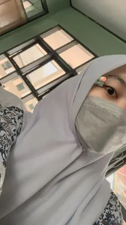 sikapmu yang penuh