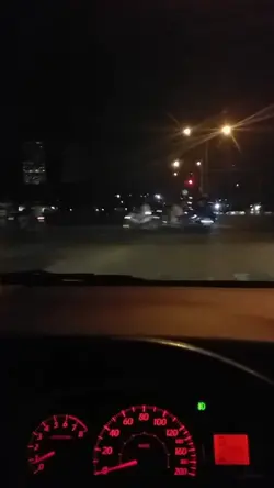 Story dimobil malam