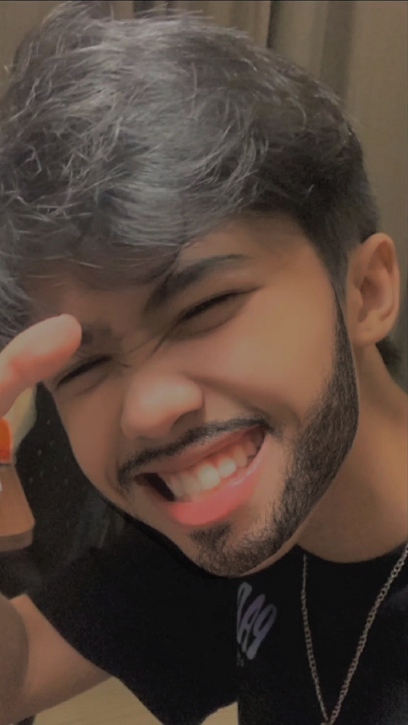 1 VIDEO + 4 FOTO