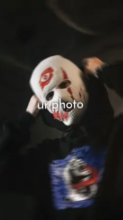 ชาลีเเต่งตัว