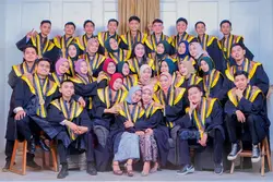 Fotbar | Wisudah