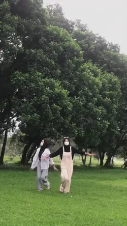 video+foto w/ bestie