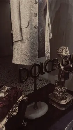 dolce&gabbana :\