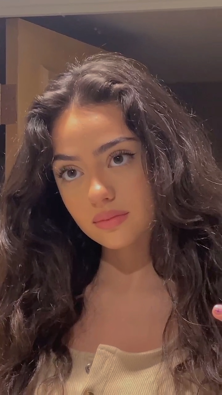 1 Video + 4 Foto