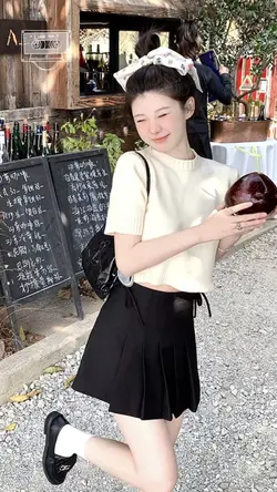 1pic xinh trắng da