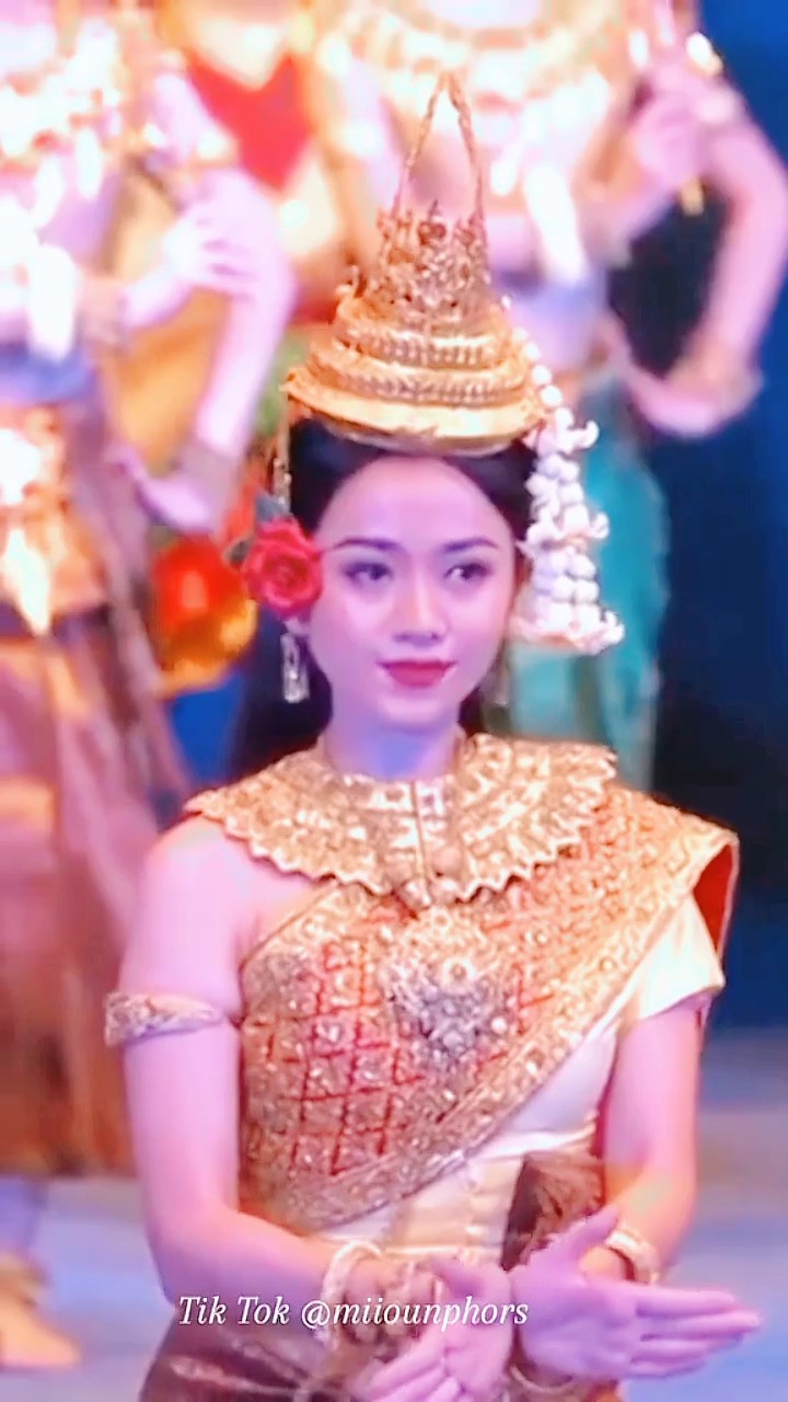 តូចអើយតូចតន់