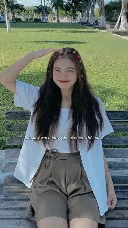 Bật tình yêu lên 2 ả