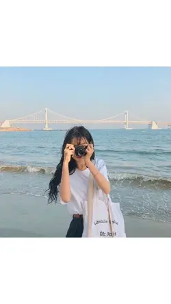 Mẫu 8 ảnh