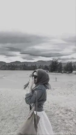 mencintai dlm sepi