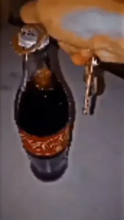Minum coca cola dulu