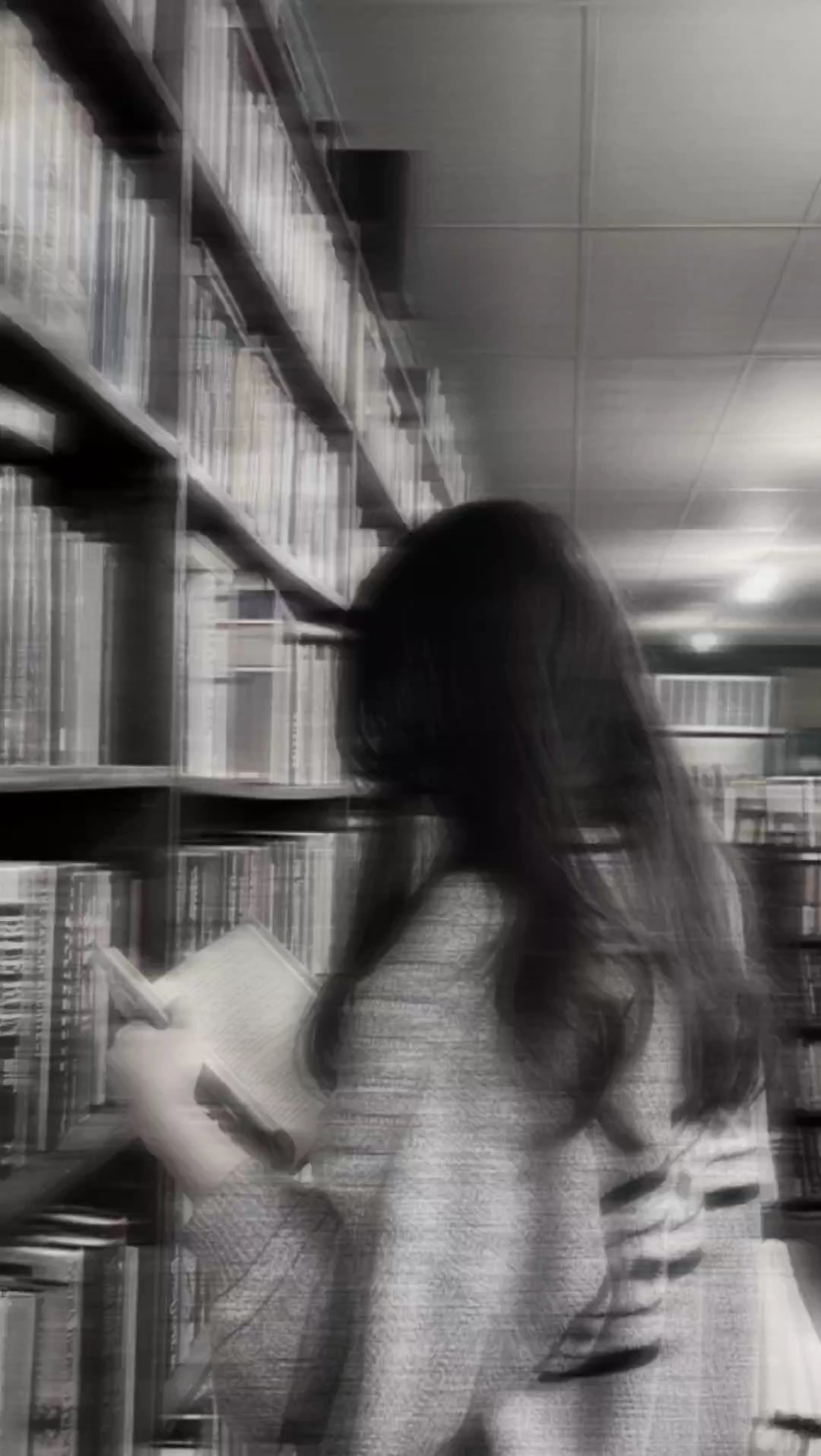 FLASHLIGHT BLUR