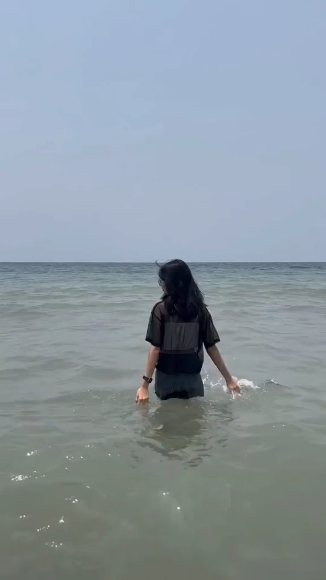 BEACH VIBES