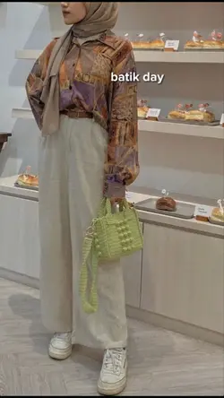 batik day vs outfit