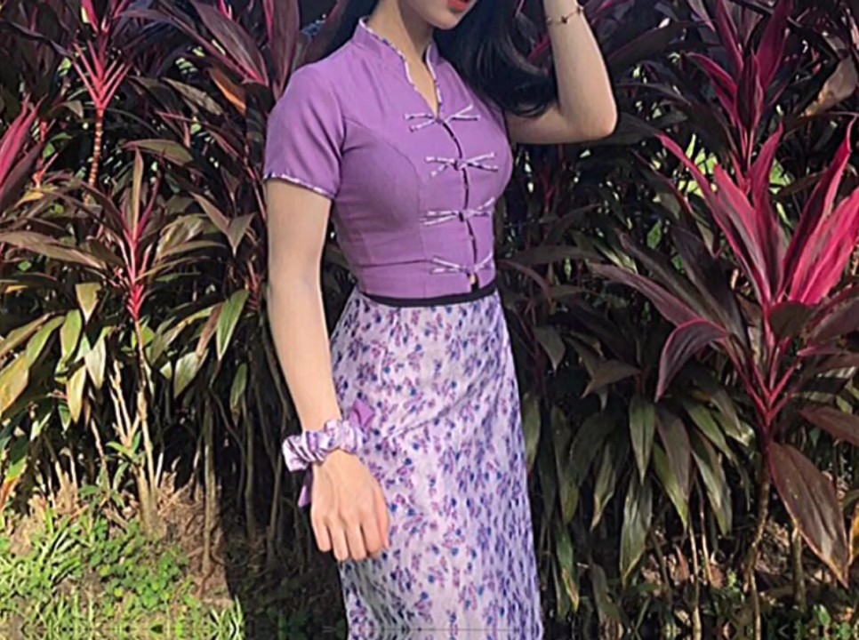 ခေတ်စားနေတာလေး