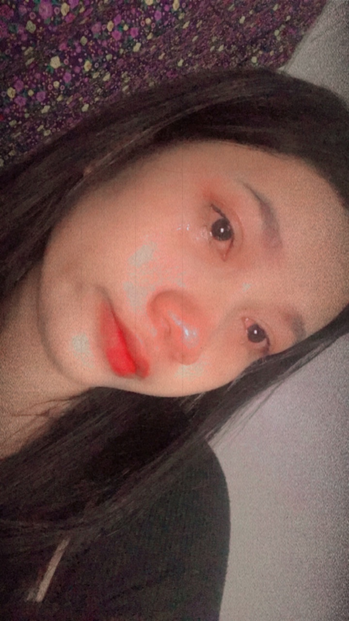 បញ្ហាច្រេីនពេកហេីយ😿🖤