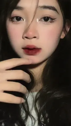 1 video + 1 ảnh 