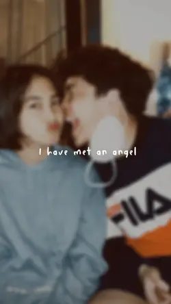 VERSI BLUR ESTETIK
