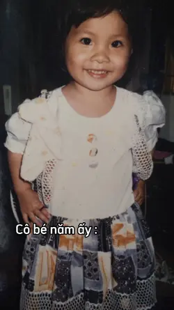 Cô bé năm ấy