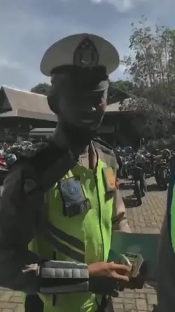 pesan Polisi