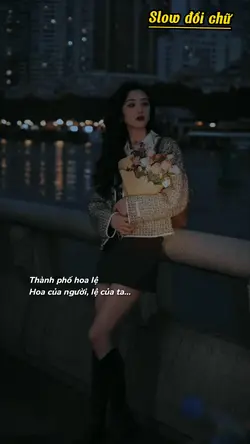 CON THUYỀN THA HƯƠNG
