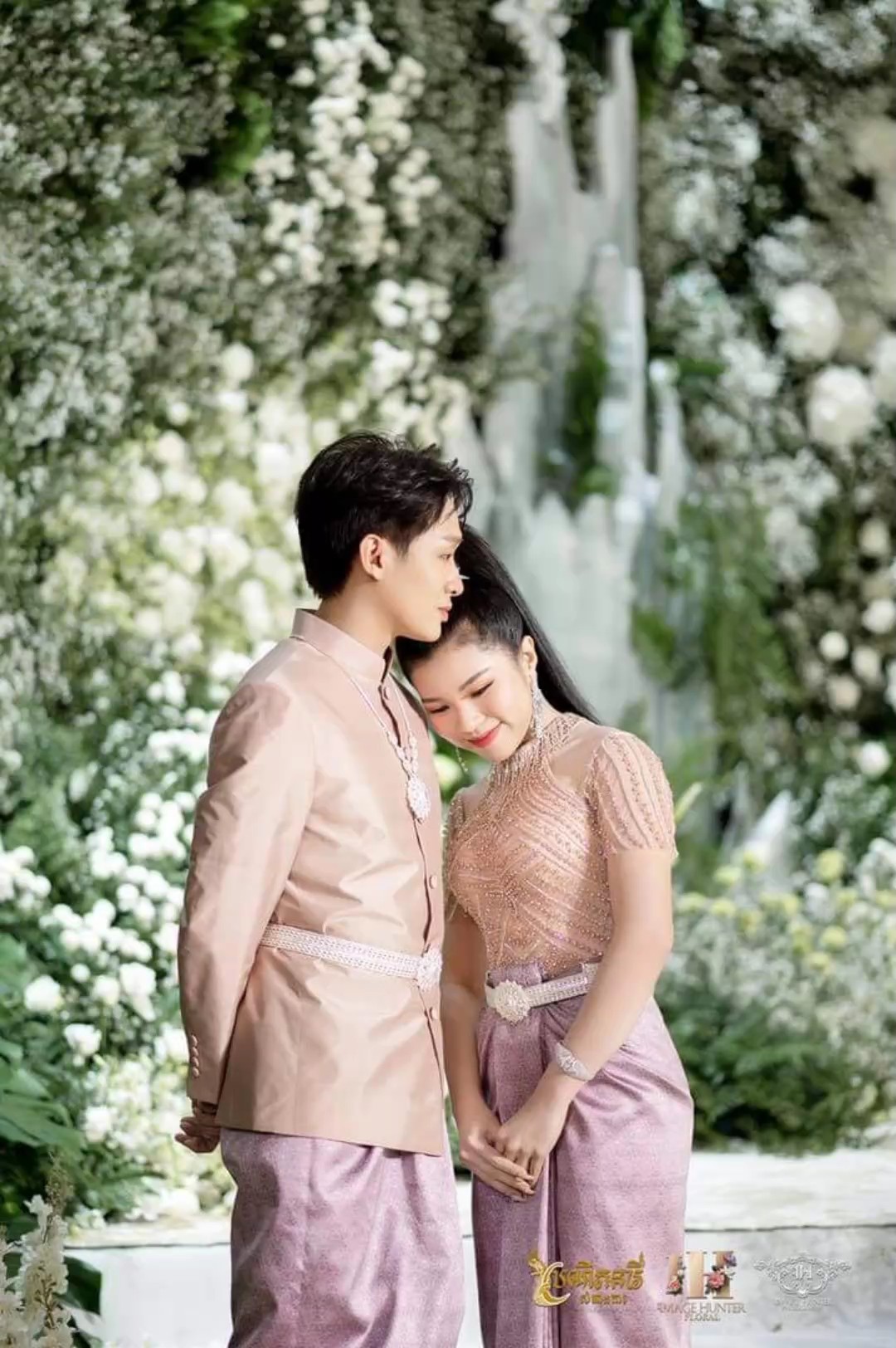 ស្រលាញ់ប្រពន្ធរហូត