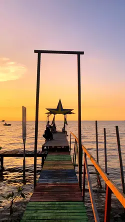 Sunset Lovers