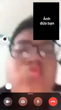 Mẫu troll bạn bè