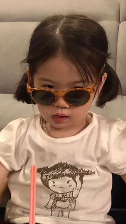 Năm anh lên 6