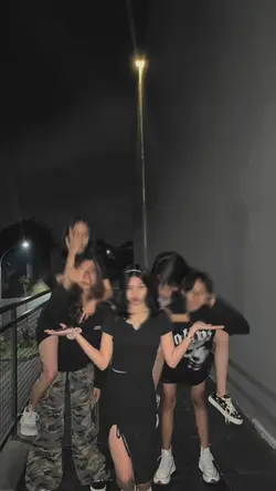foto bareng temen