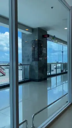 prank di bandara