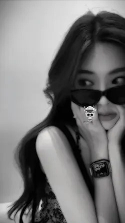 b&w are hotter