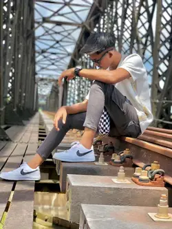 Guna lh@yenn._kertuw